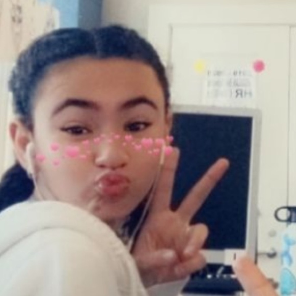 Meet your Posher, Isabela